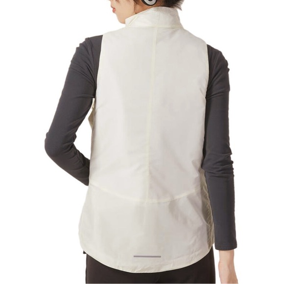 Nike Women's Therma-FIT ADV Repel Aeroloft Vest NWT - Picture 3 of 14